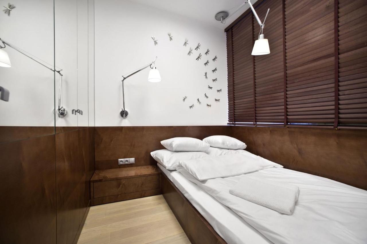 Triton Park Accommodation By P&O Serviced Apartments Varsovia Exterior foto
